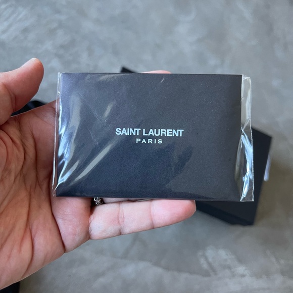 Saint Laurent YSL Monogram Wallet/Black/Cream - Picture 15 of 16